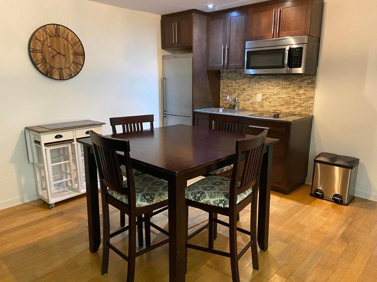 Condo Hotel Au Pied Du Mont Orford Εξωτερικό φωτογραφία