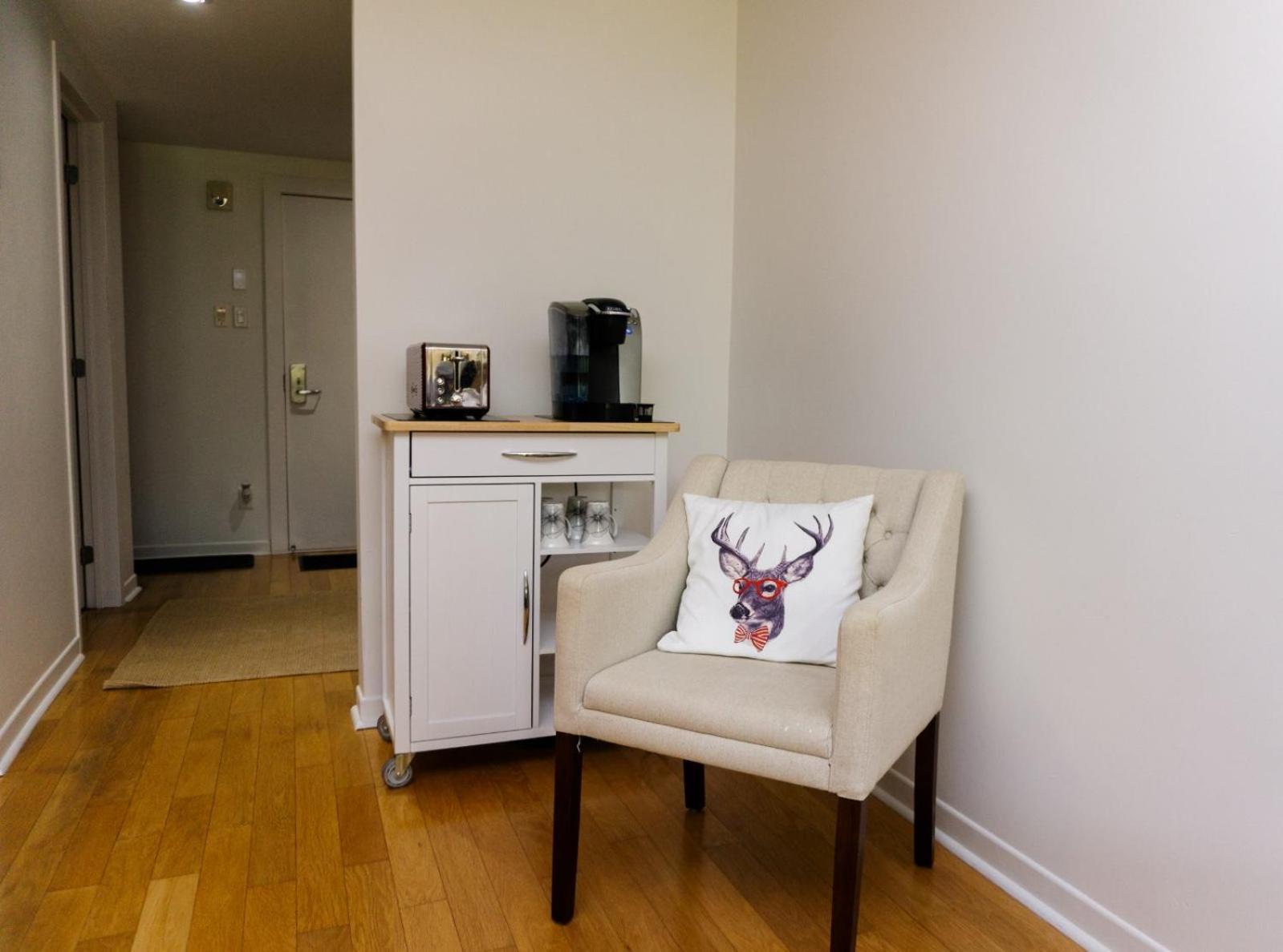 Condo Hotel Au Pied Du Mont Orford Εξωτερικό φωτογραφία