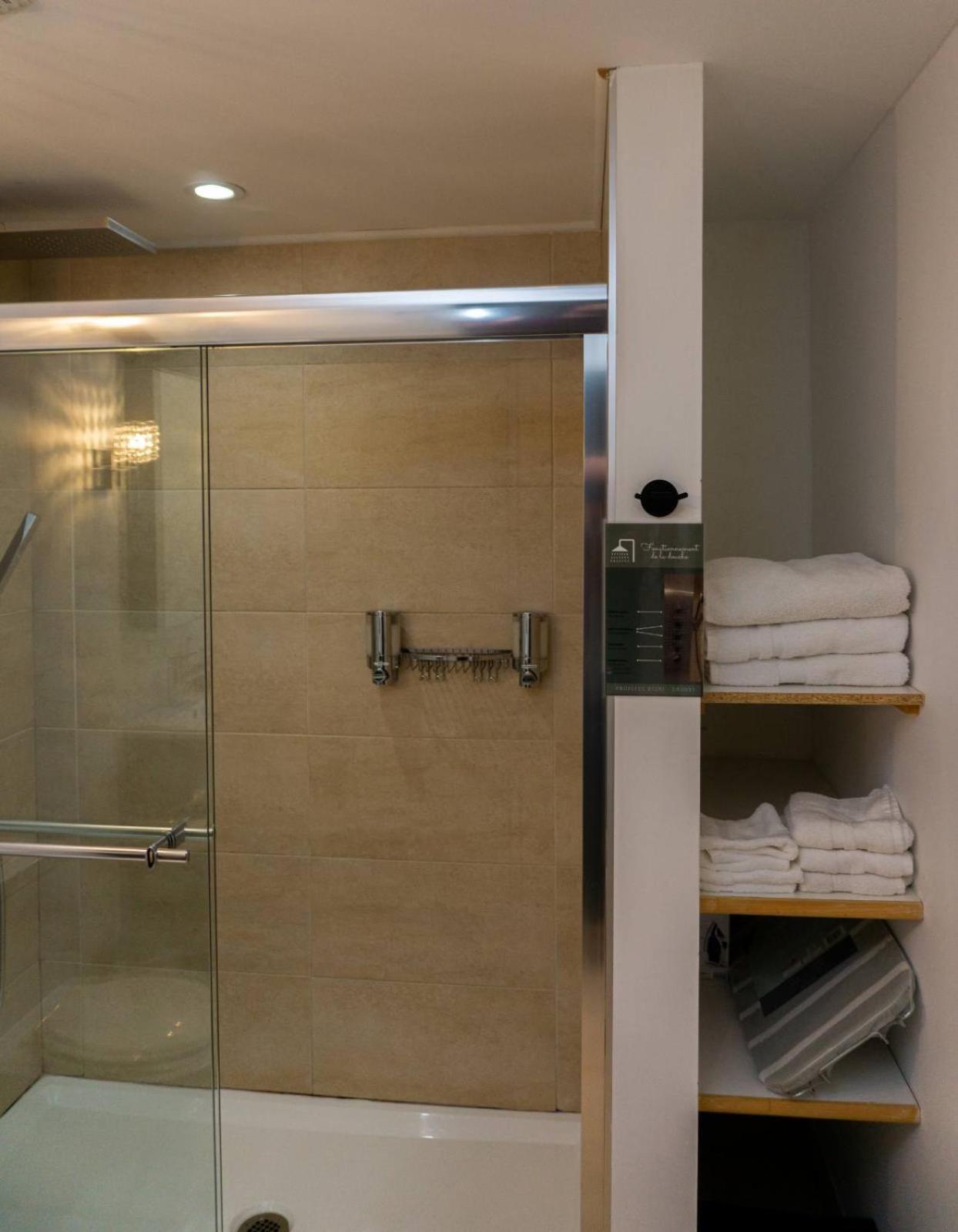 Condo Hotel Au Pied Du Mont Orford Δωμάτιο φωτογραφία